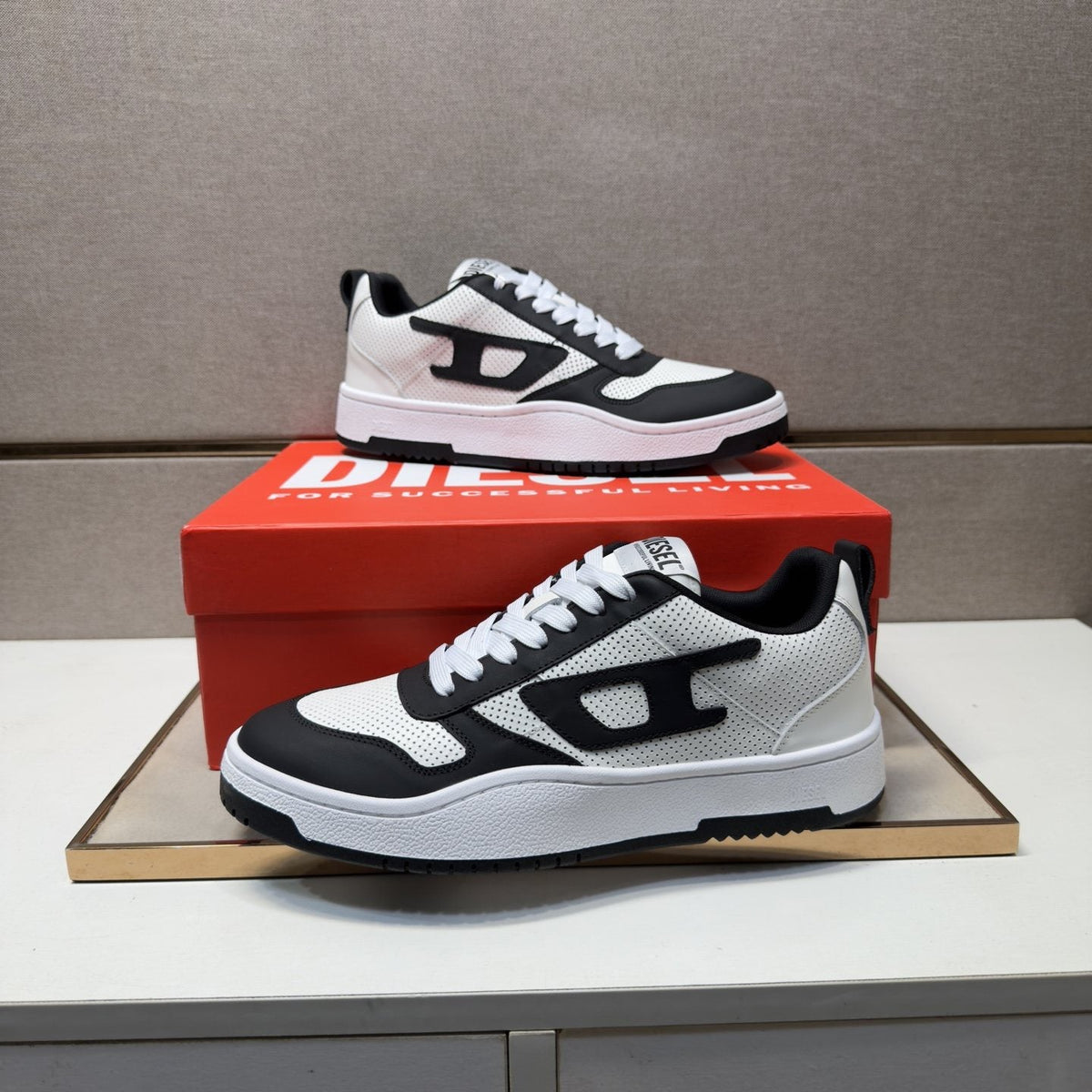 DIESEL Black and White Low-Top Sneakers