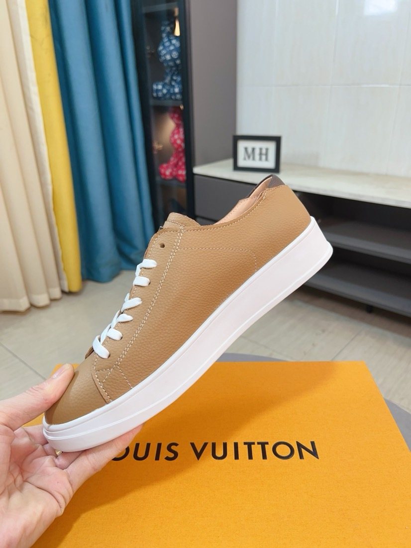 Louis Vuitton Textured Low-Top Sneakers